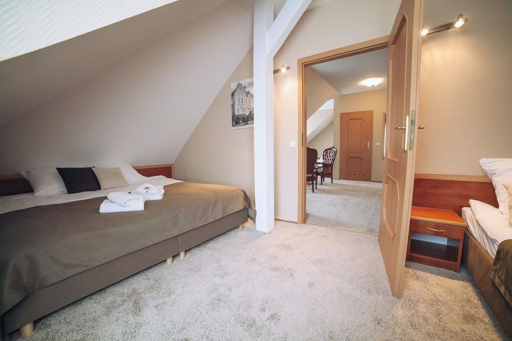Hubertus Aparthotel & Restaurant & Horse Club Starogard Gdański Habitación foto