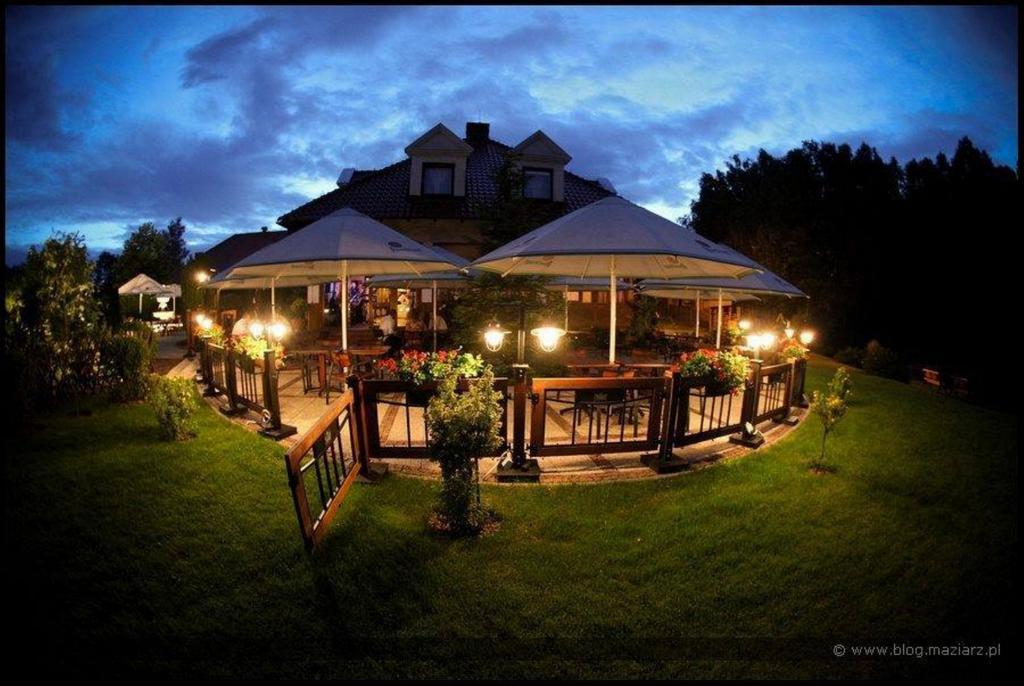 Hubertus Aparthotel & Restaurant & Horse Club Starogard Gdański Exterior foto