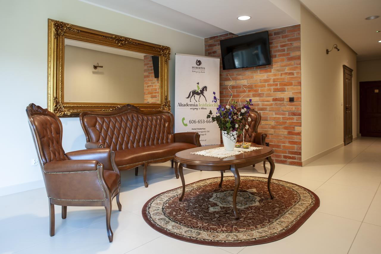 Hubertus Aparthotel & Restaurant & Horse Club Starogard Gdański Exterior foto