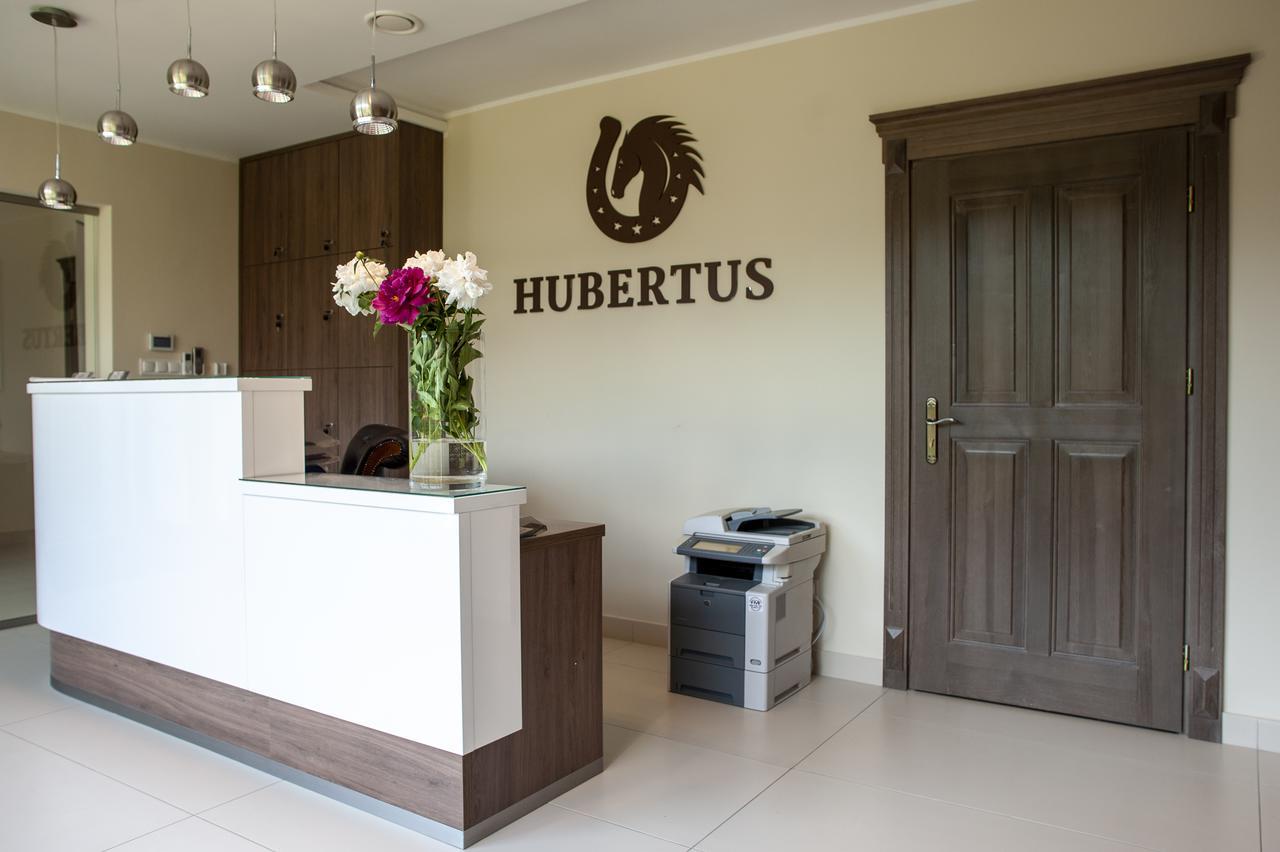 Hubertus Aparthotel & Restaurant & Horse Club Starogard Gdański Exterior foto